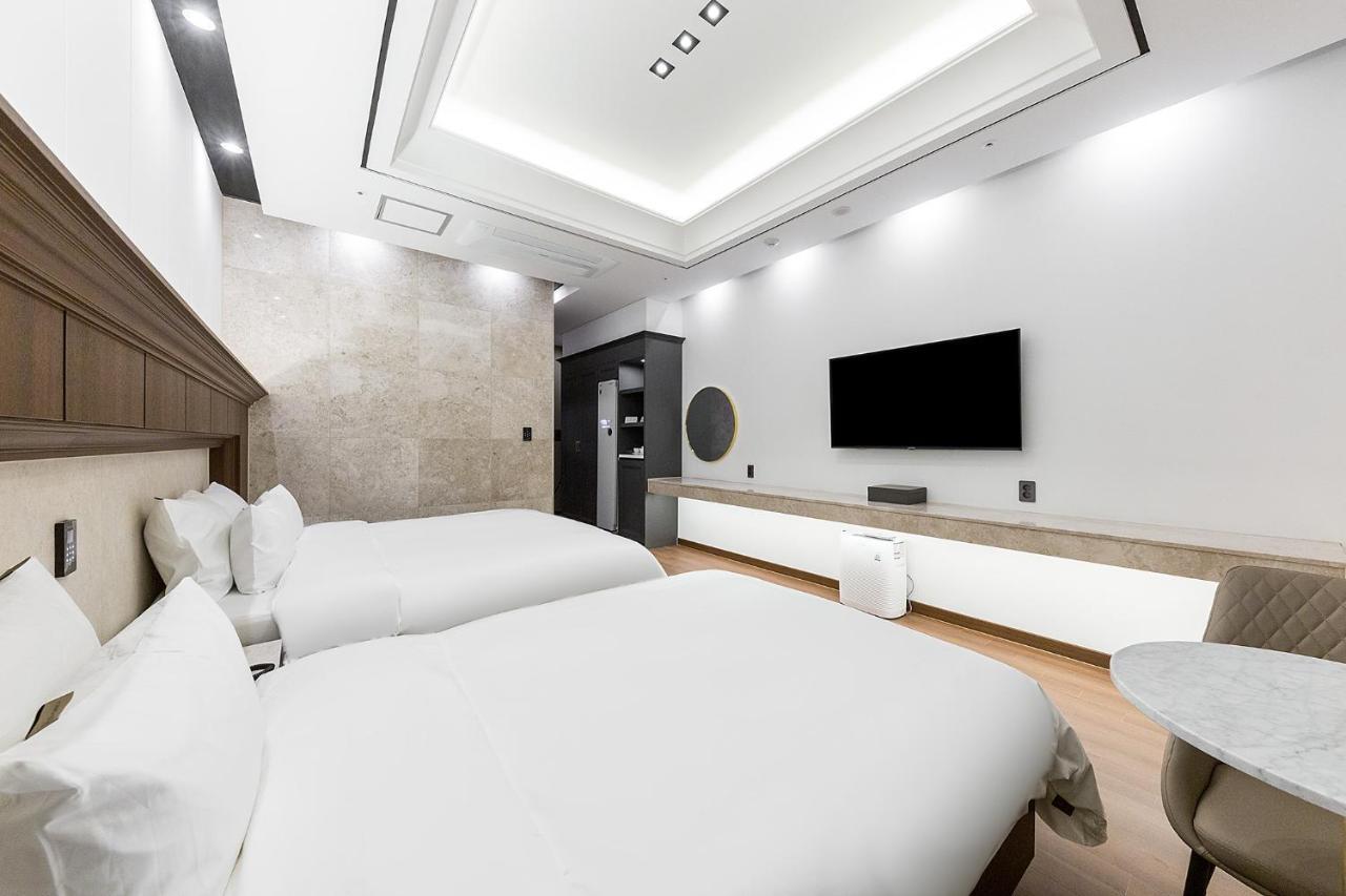 Hotel Demer Mokpo Extérieur photo