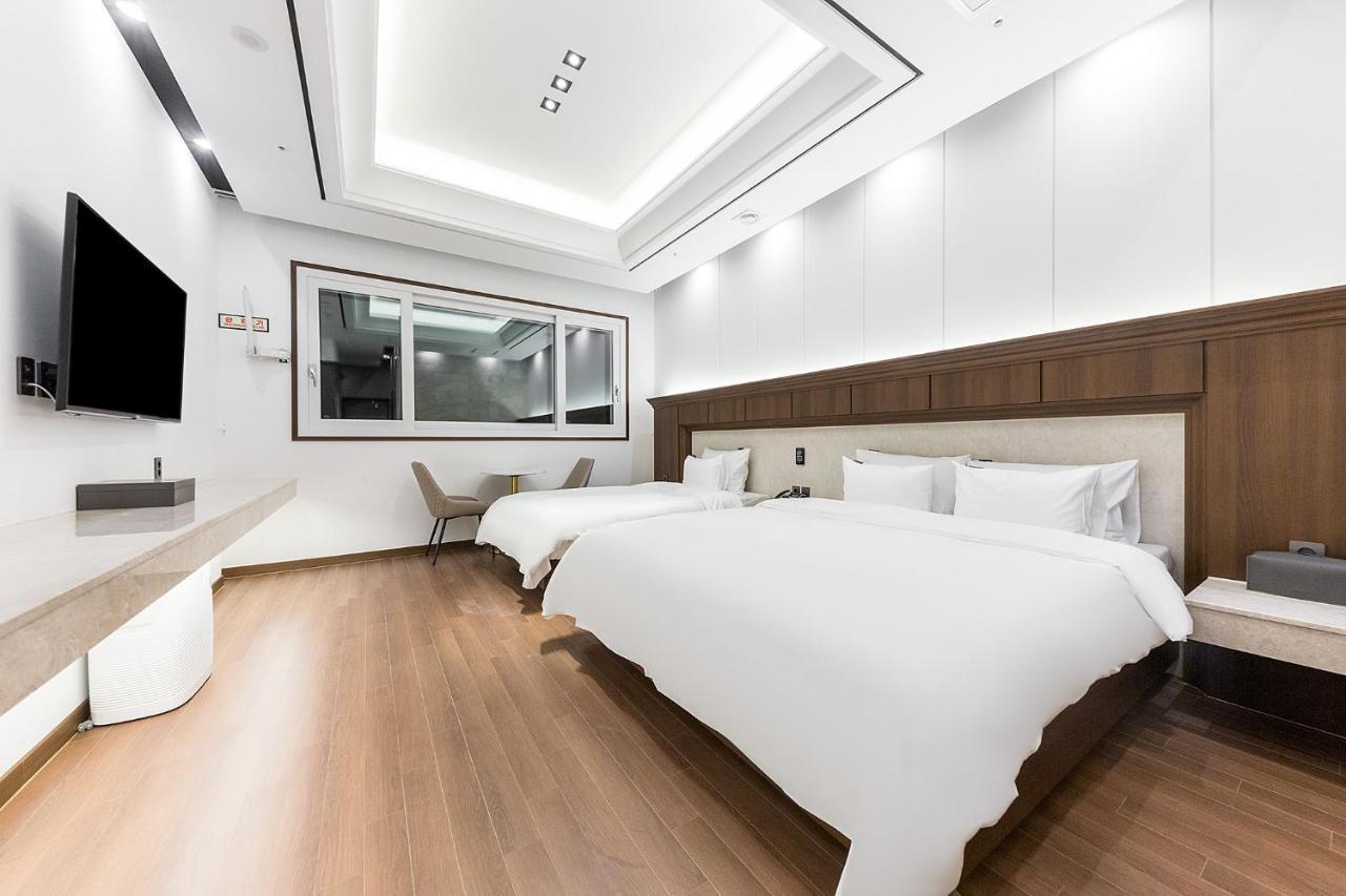 Hotel Demer Mokpo Extérieur photo