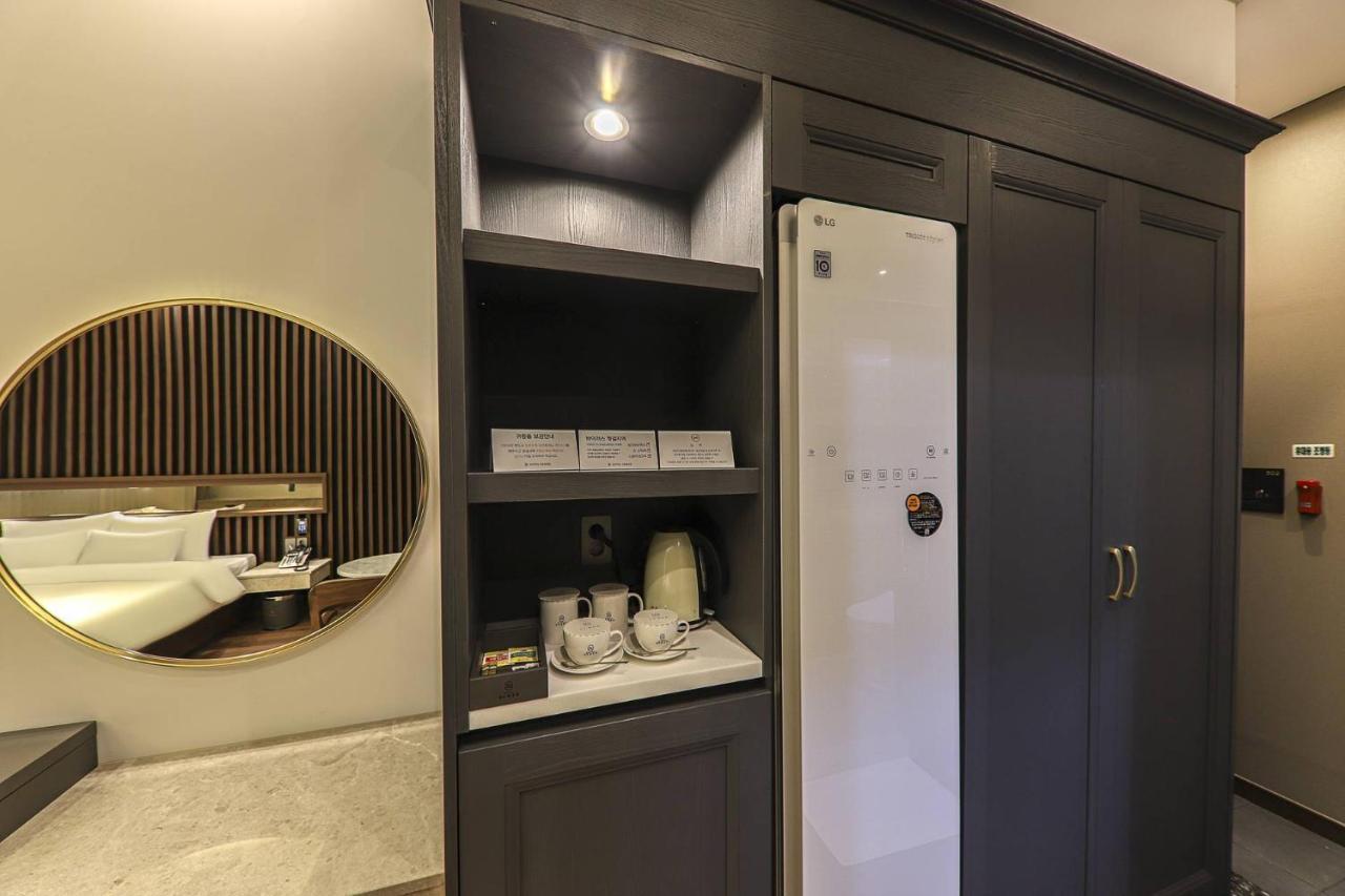 Hotel Demer Mokpo Extérieur photo