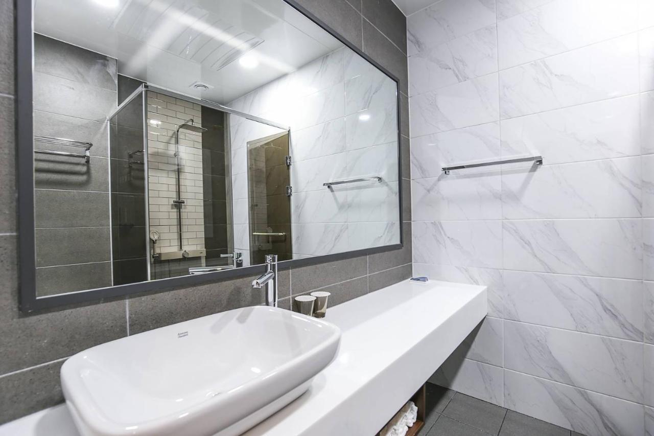 Hotel Demer Mokpo Extérieur photo