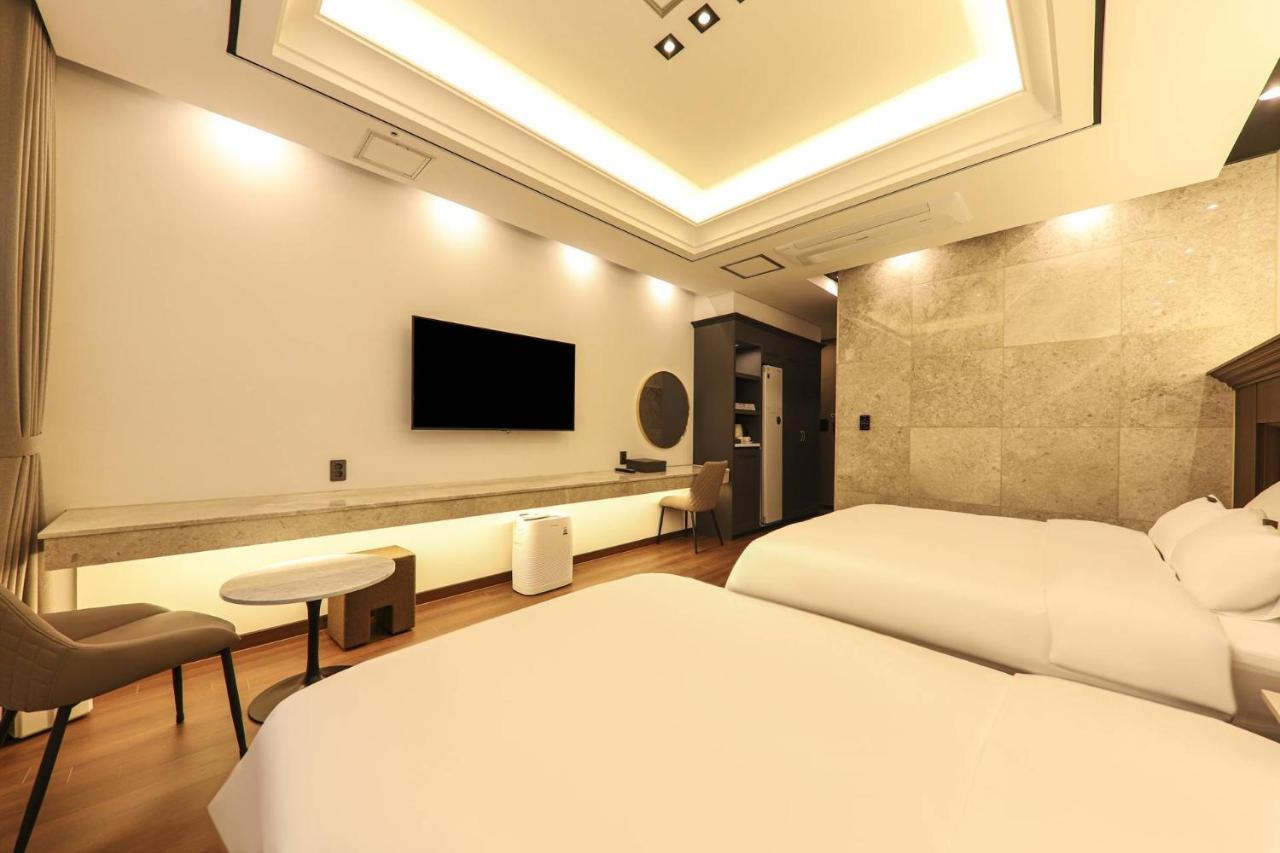 Hotel Demer Mokpo Extérieur photo