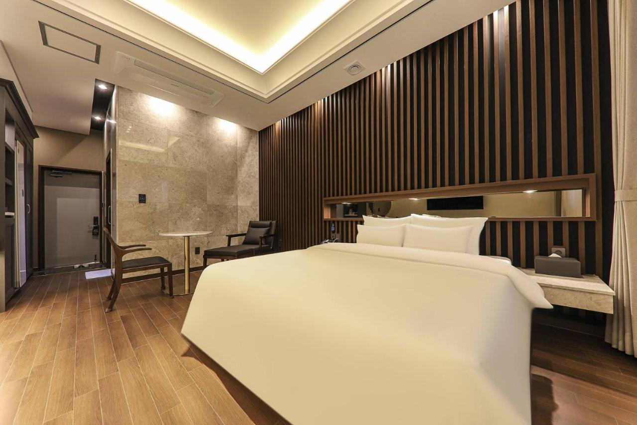 Hotel Demer Mokpo Extérieur photo