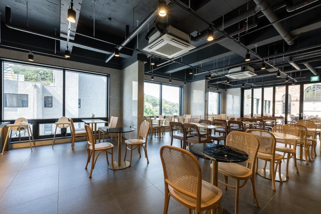 Hotel Demer Mokpo Extérieur photo