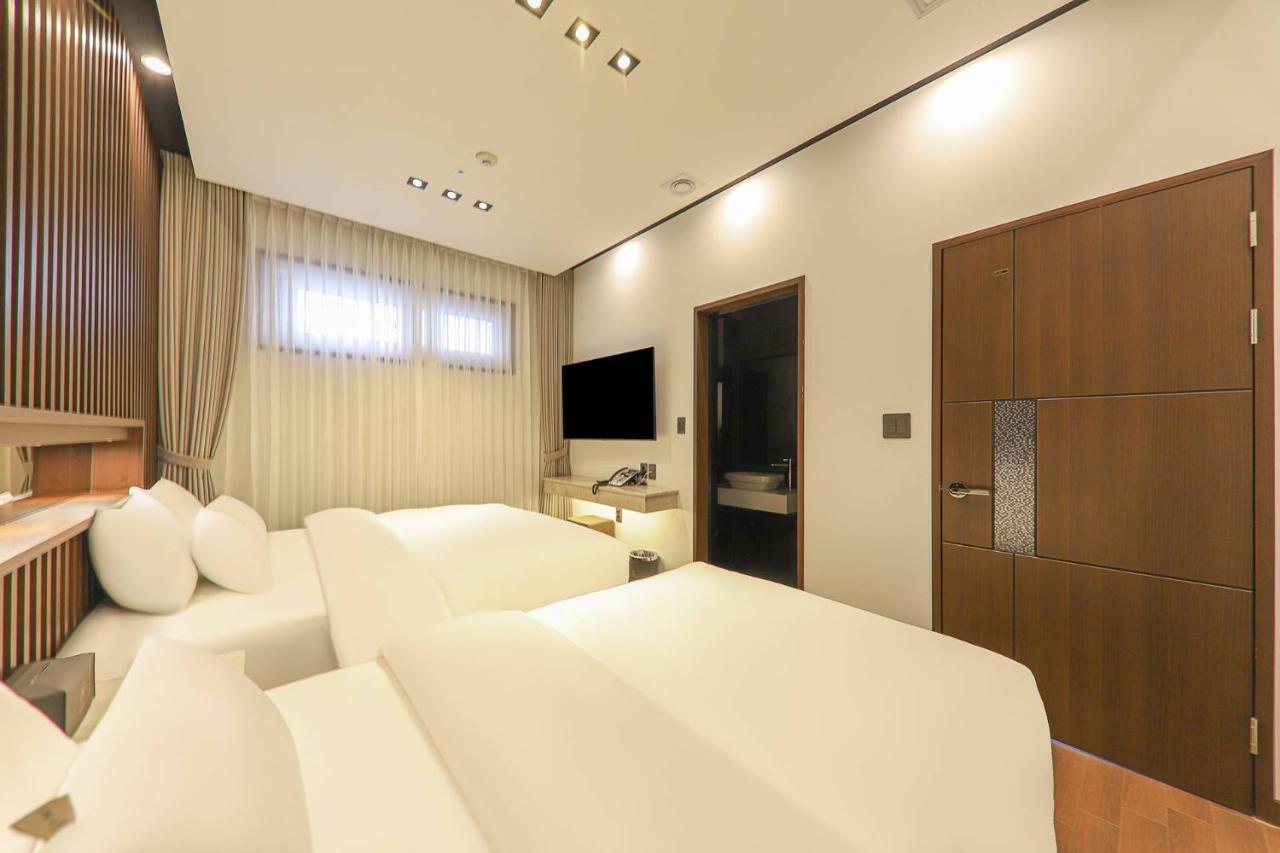 Hotel Demer Mokpo Extérieur photo